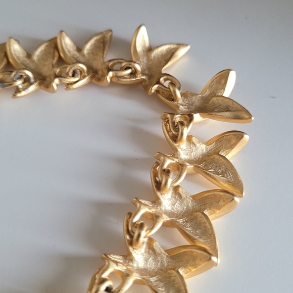 Vintage Anne Klein Gold-Tone Necklace - Picture 7 of 16